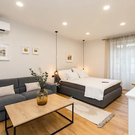 Newpremium Sinjorina, Historical Centre Appartamento *