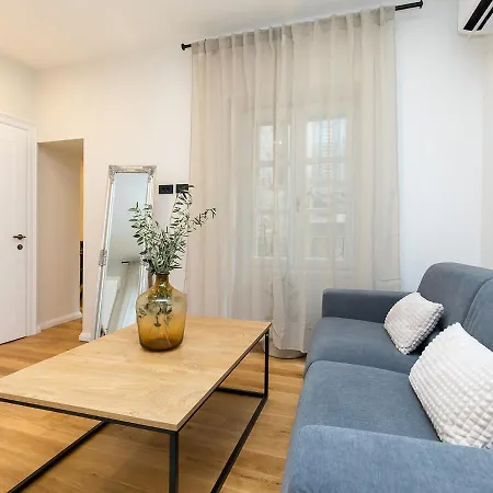 Apartment Newpremium Sinjorina, Historical Centre *