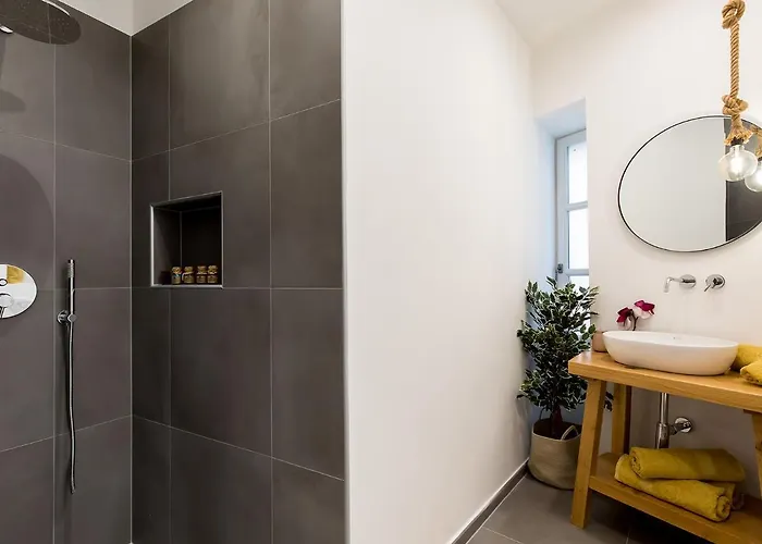 Newpremium Sinjorina, Historical Centre Porec